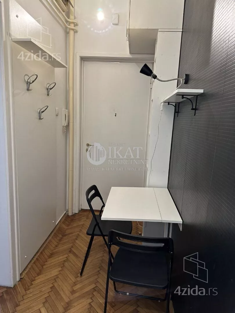 Garsonjera | 4zida