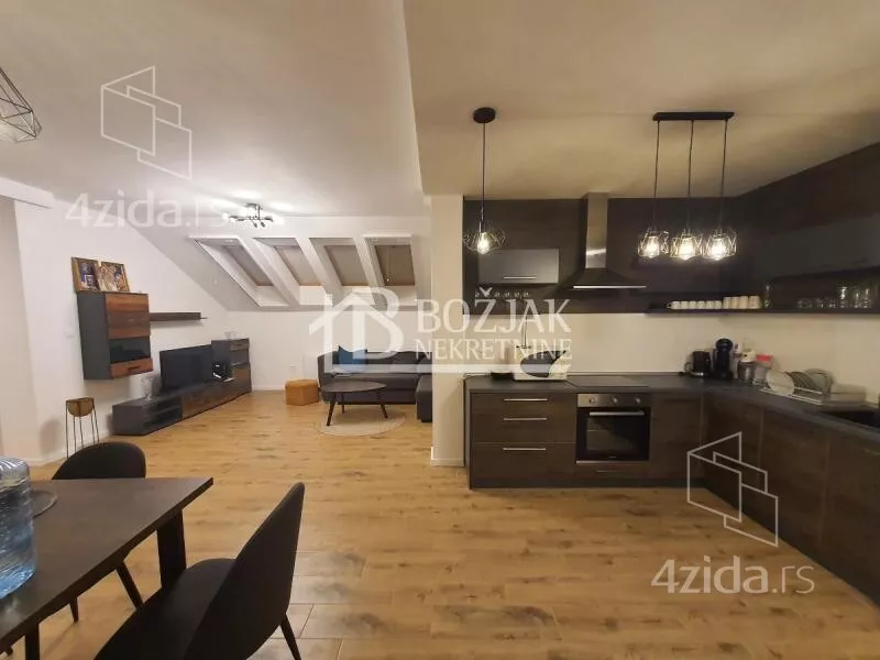 Petosoban stan | 4zida