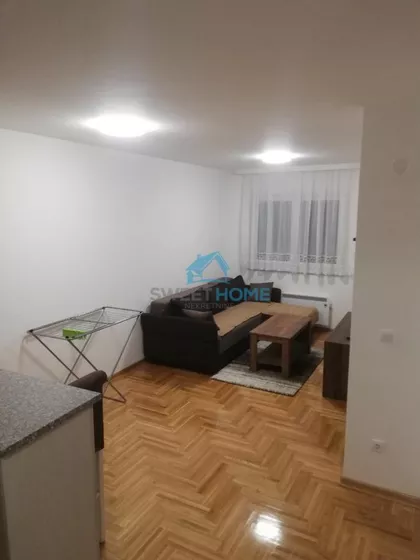 Jovanke Radaković | 4zida.rs