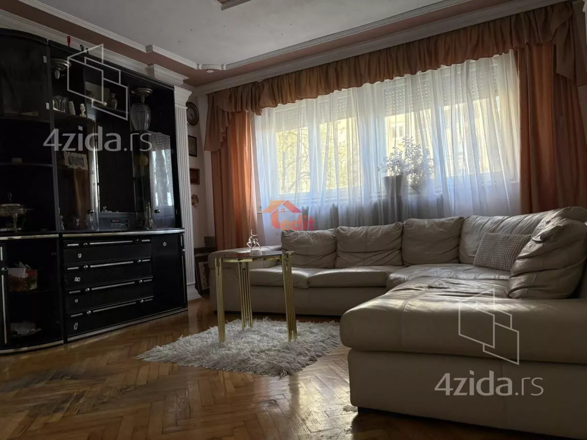 Stan | 4zida