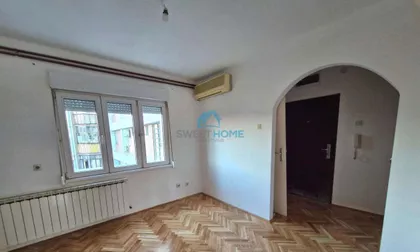 Venizelosova | 4zida.rs