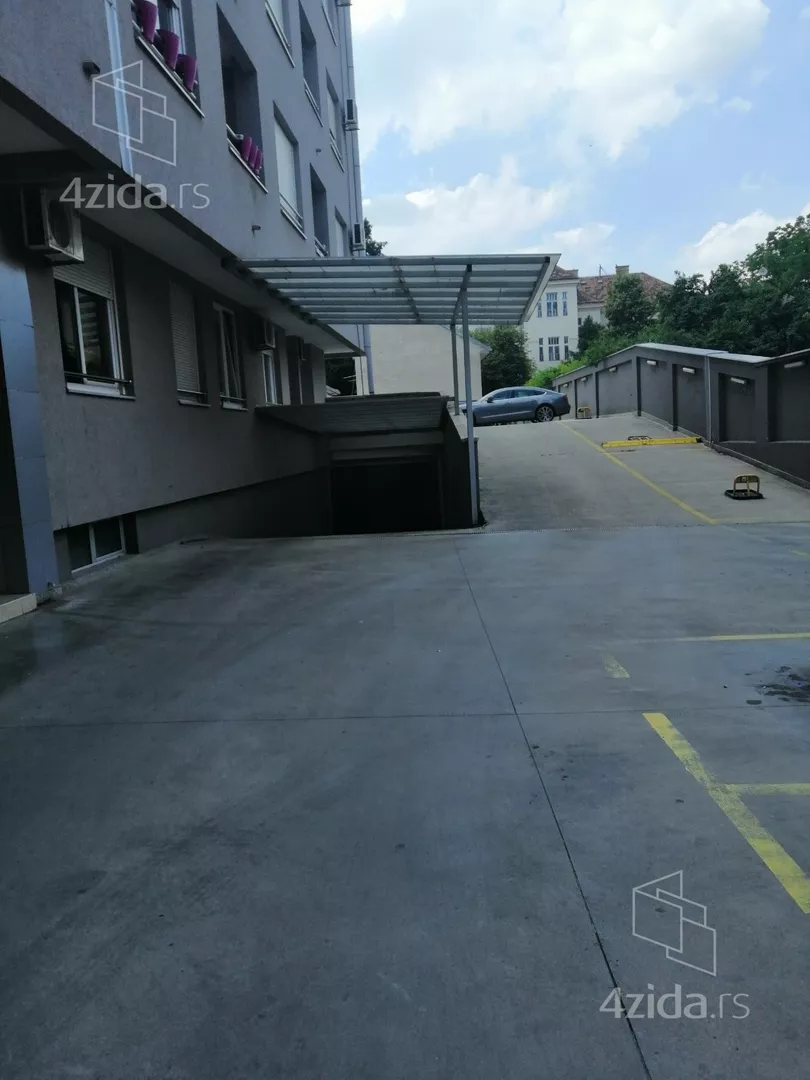 Garaža | 4zida
