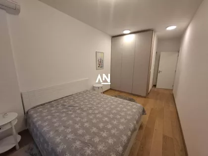 Tadije Sondermajera | 4zida.rs