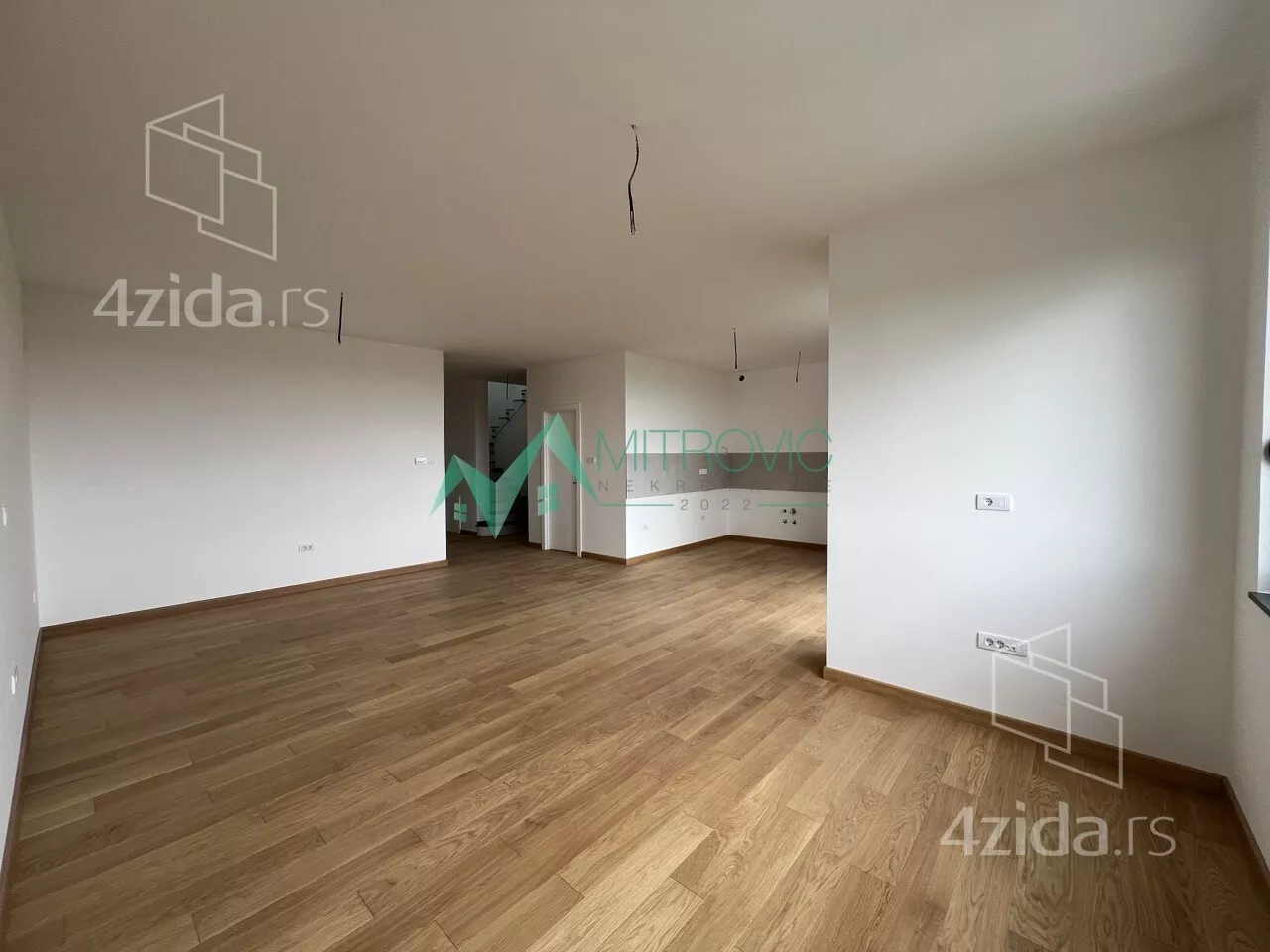 Petosoban stan | 4zida