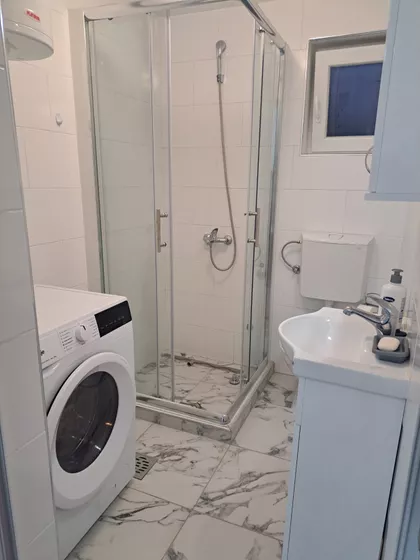 Kolonija Zmaj | 4zida.rs