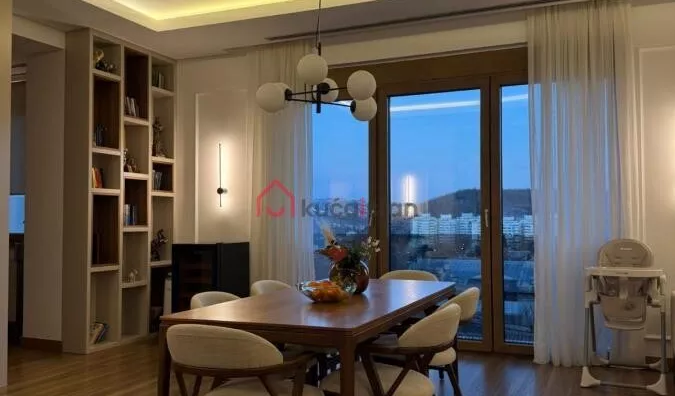 Petosoban stan | 4zida