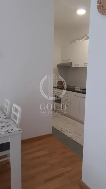 Aranj Janoša | 4zida.rs