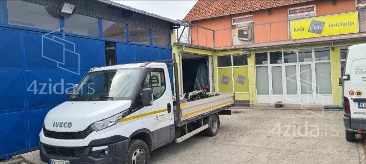 Lokal | 4zida