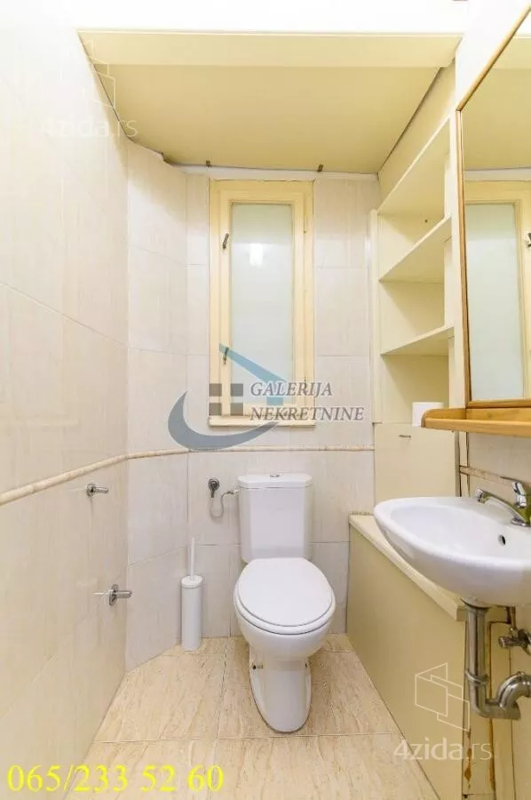 Četvoroiposoban stan | 4zida