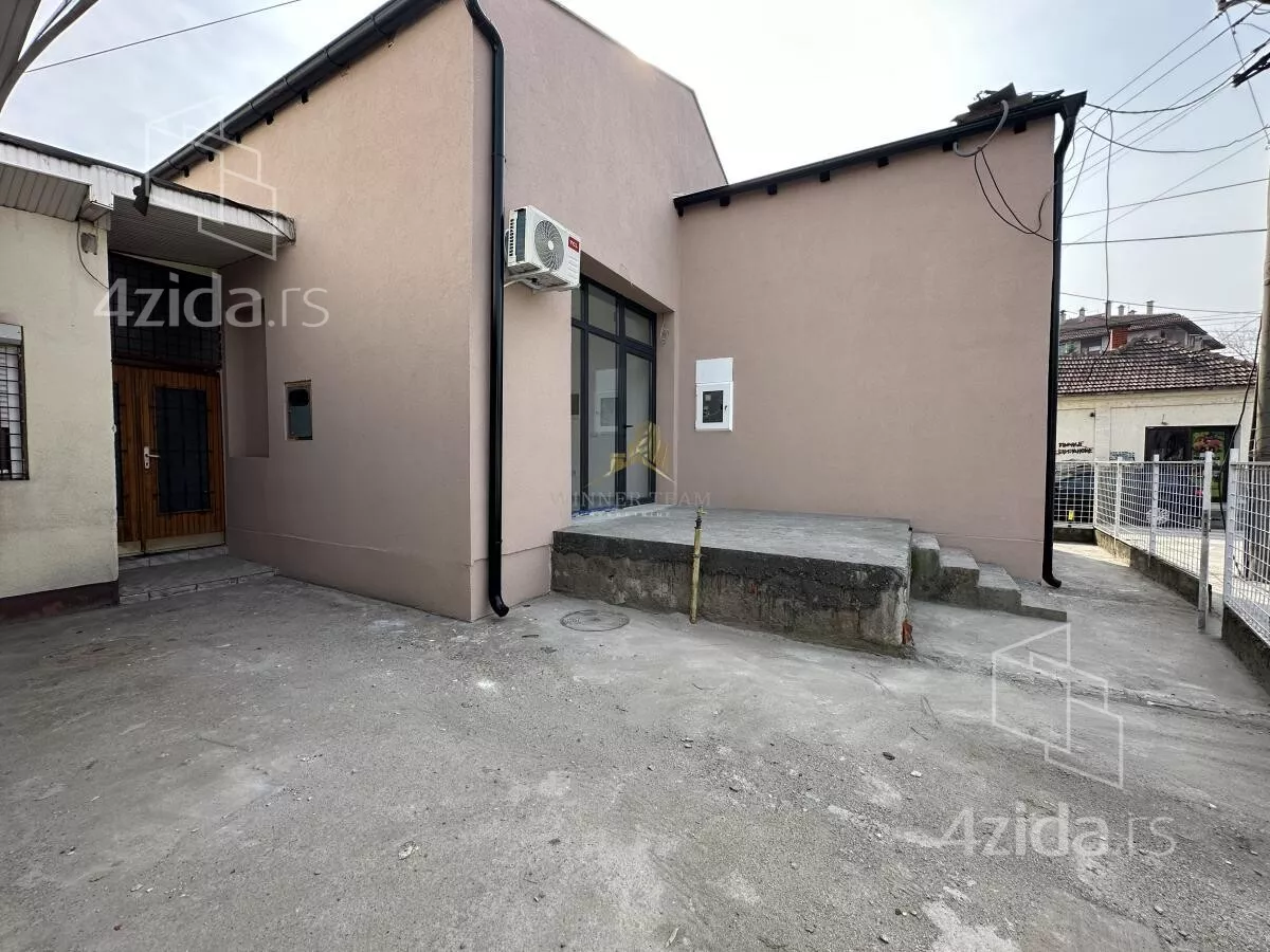 Poslovni prostor | 4zida