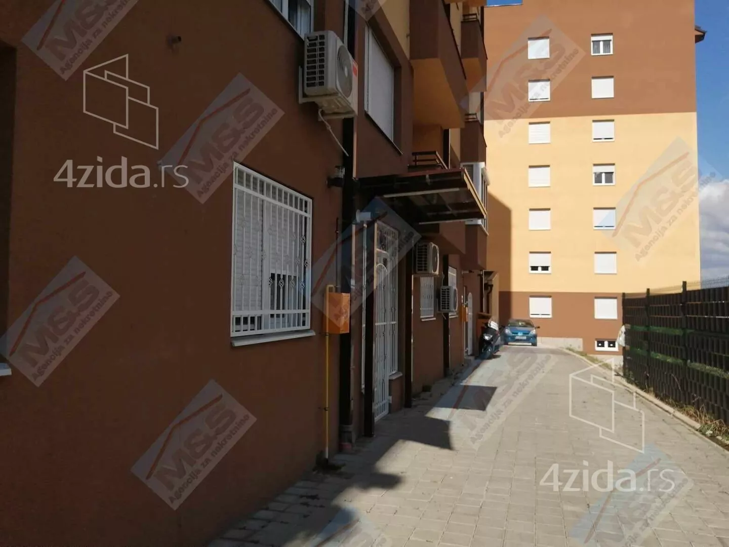 Poslovni prostor | 4zida