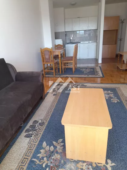 Bulevar Cara Lazara | 4zida.rs