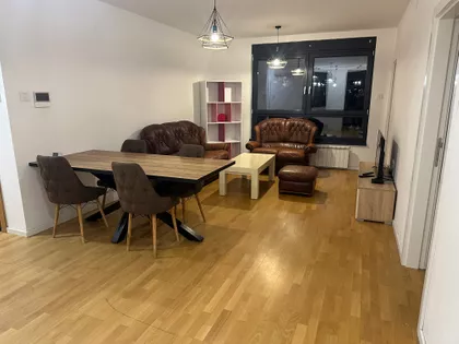 Senteleki Kornela 12G | 4zida.rs