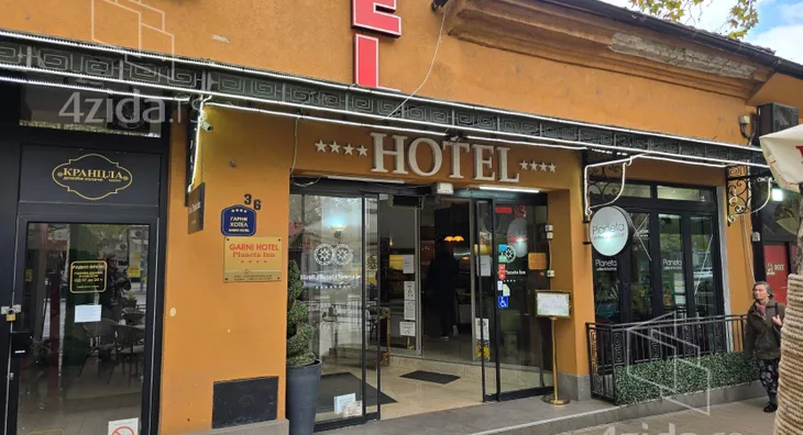 Turistički objekat | 4zida