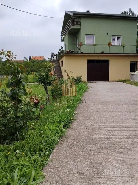 3-etažna kuća | 4zida