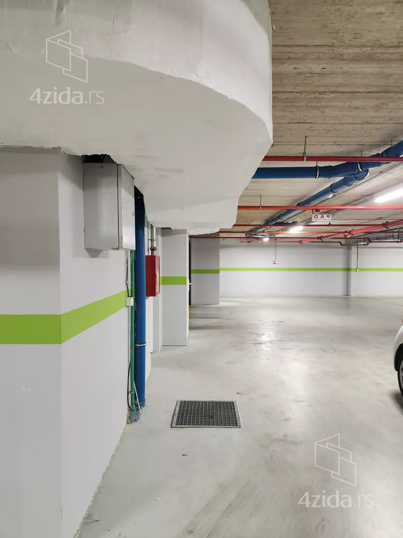 Garaža | 4zida