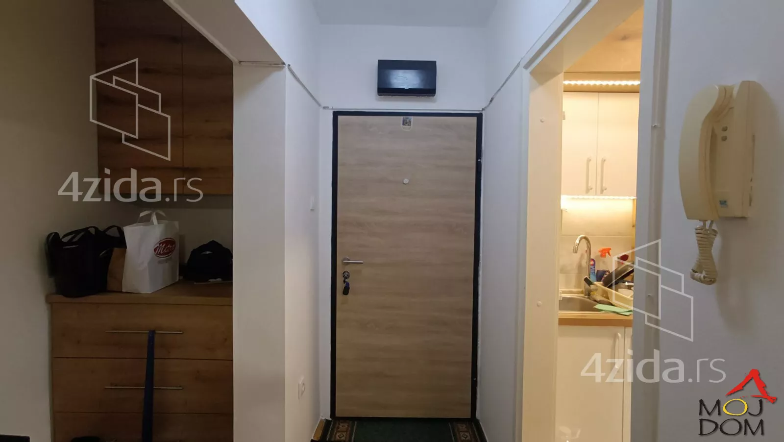 Jednoiposoban stan | 4zida