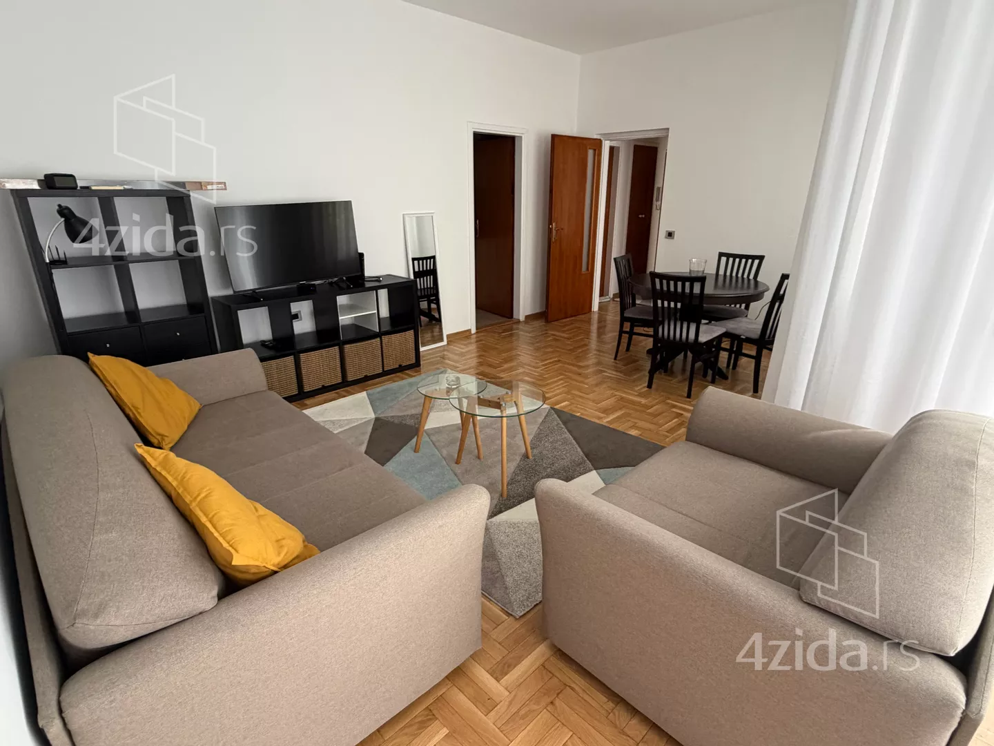 Dvoiposoban stan | 4zida