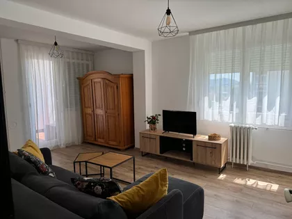 Josifa Snersona 6 | 4zida.rs