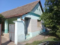 Mali Iđoš, Okolne lokacije, Lovćenac | 4zida.rs | 4zida.rs