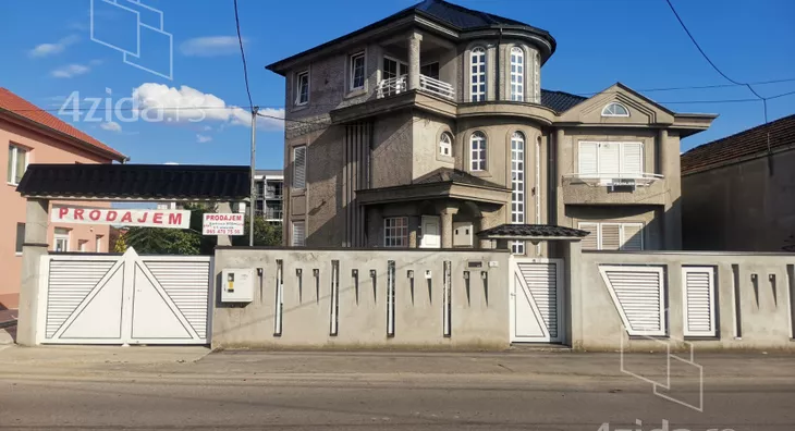 4-etažna kuća | 4zida