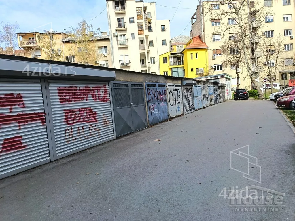 Garaža | 4zida