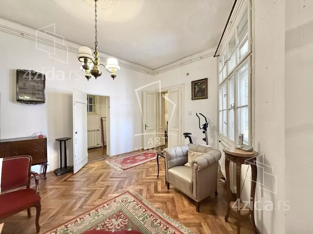 Četvoroiposoban stan | 4zida