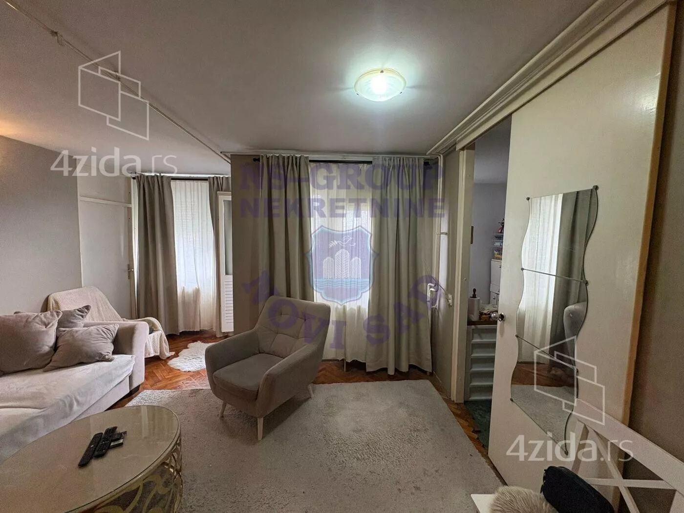 Troiposoban stan | 4zida