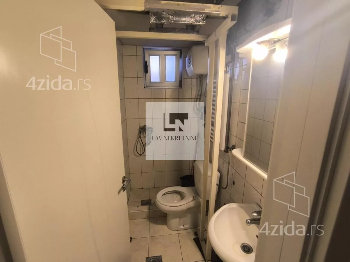Lokal | 4zida