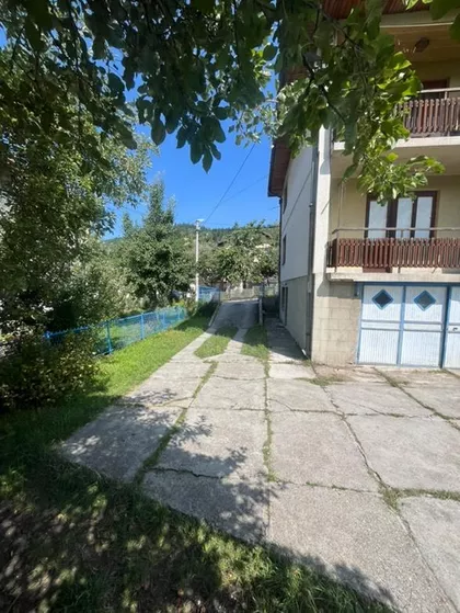 Nikole Tesle 40 | 4zida.rs