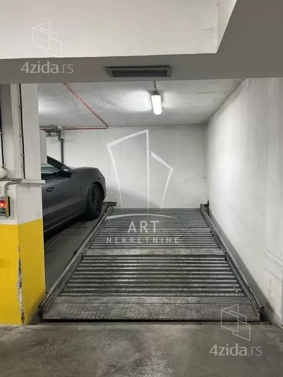 Garaža | 4zida