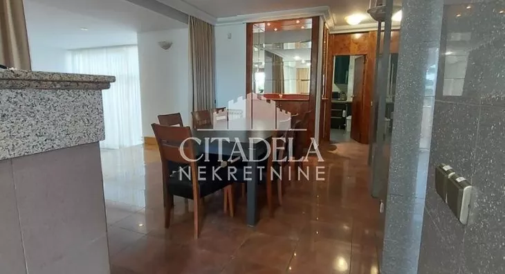 4-etažna kuća | 4zida