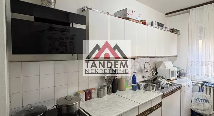 Četvoroiposoban stan | 4zida