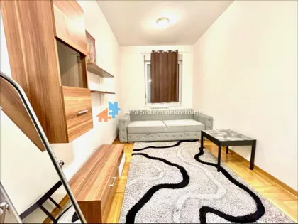 Crveni Krst Vračar | 4zida.rs