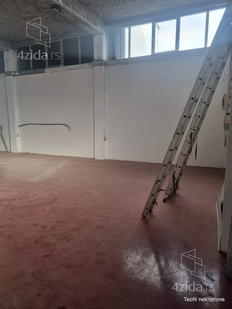 Poslovni prostor | 4zida