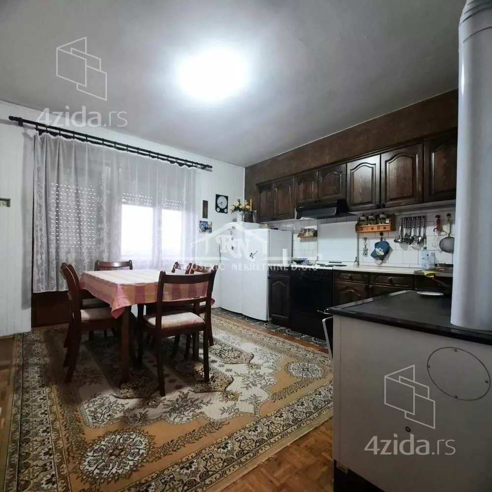 3-etažna kuća | 4zida