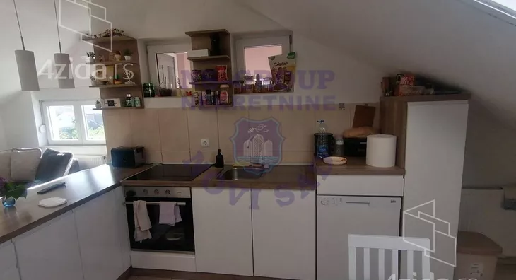 Četvoroiposoban stan | 4zida