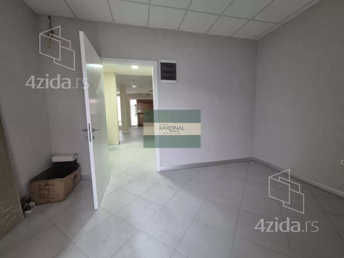 Poslovni prostor | 4zida