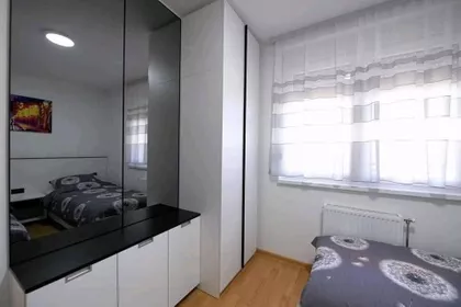 Veljka Dugoševića 197 | 4zida.rs