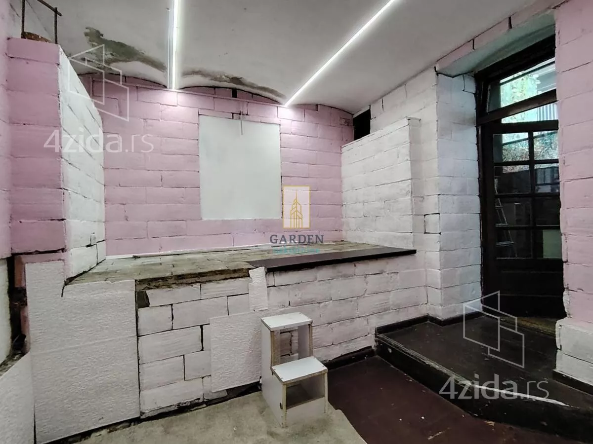 Poslovni prostor | 4zida