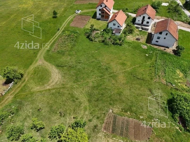 Plac | 4zida