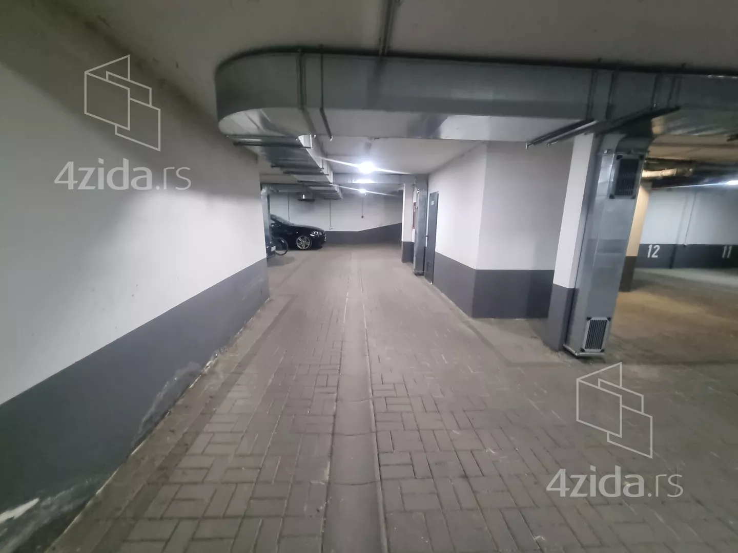 Garaža | 4zida