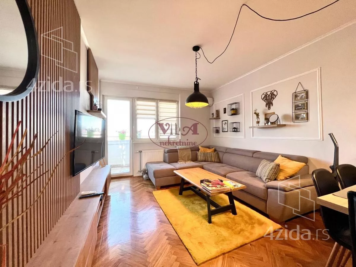 Troiposoban stan | 4zida