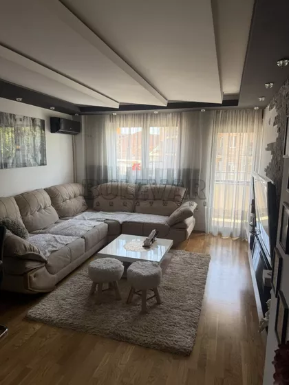 Jovana Ristića | 4zida.rs