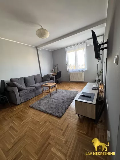 JOVANA HRANILOVIĆA | 4zida.rs