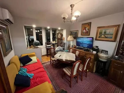 Emilije Jakšić | 4zida.rs