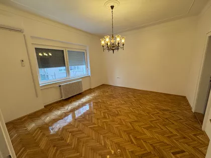 Železnička 34 | 4zida.rs