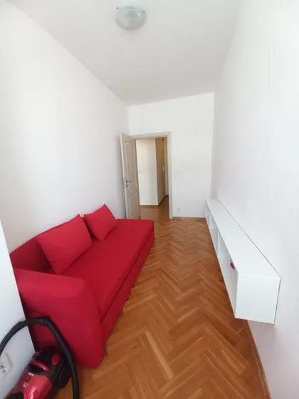 Skver Milene I Gage | 4zida.rs