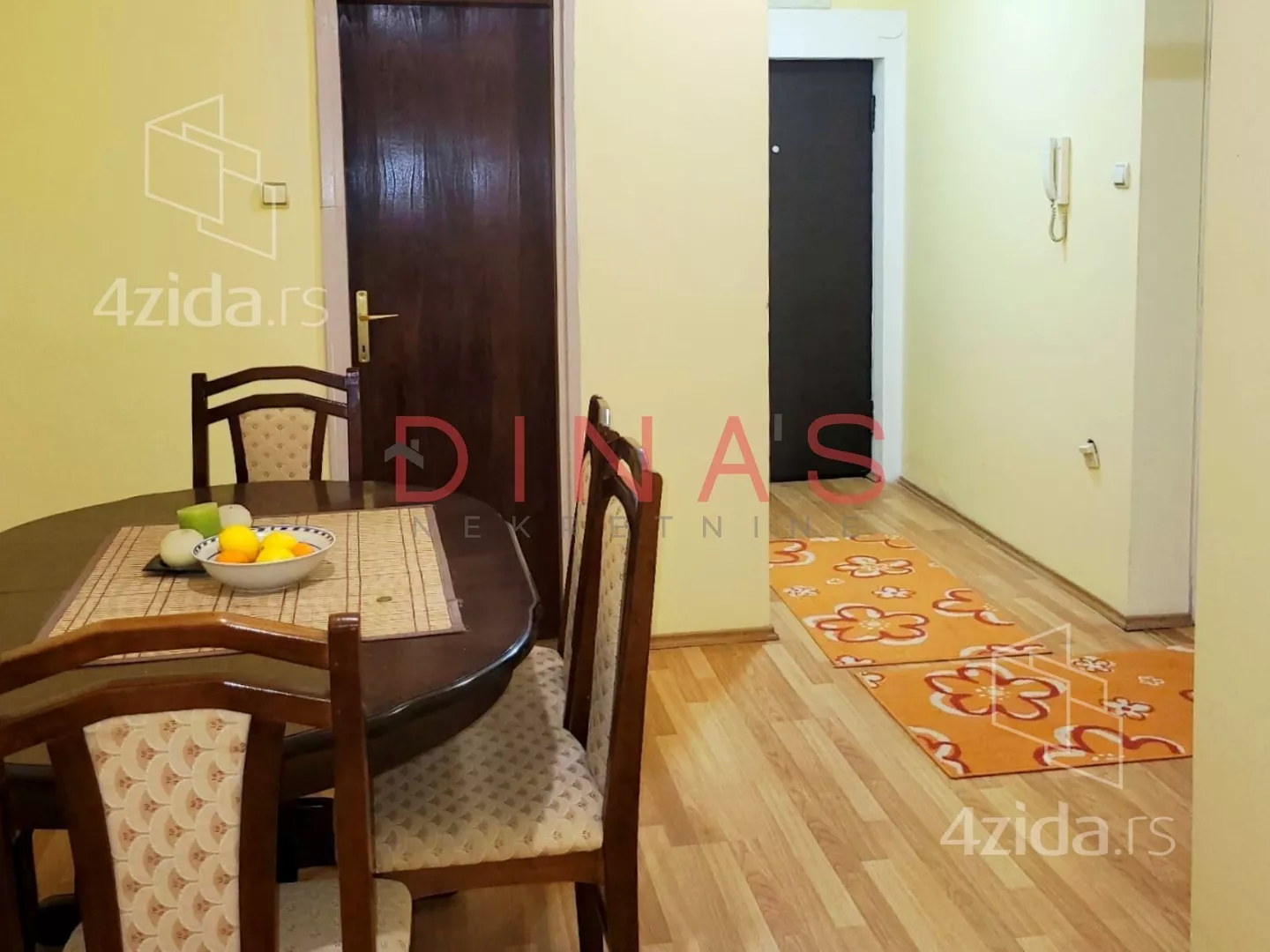 Troiposoban stan | 4zida