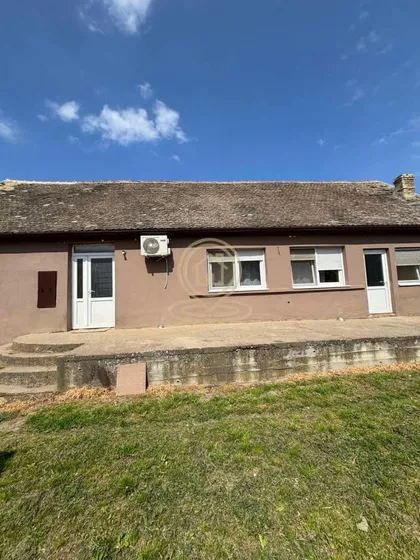 Glavna ulica | 4zida.rs